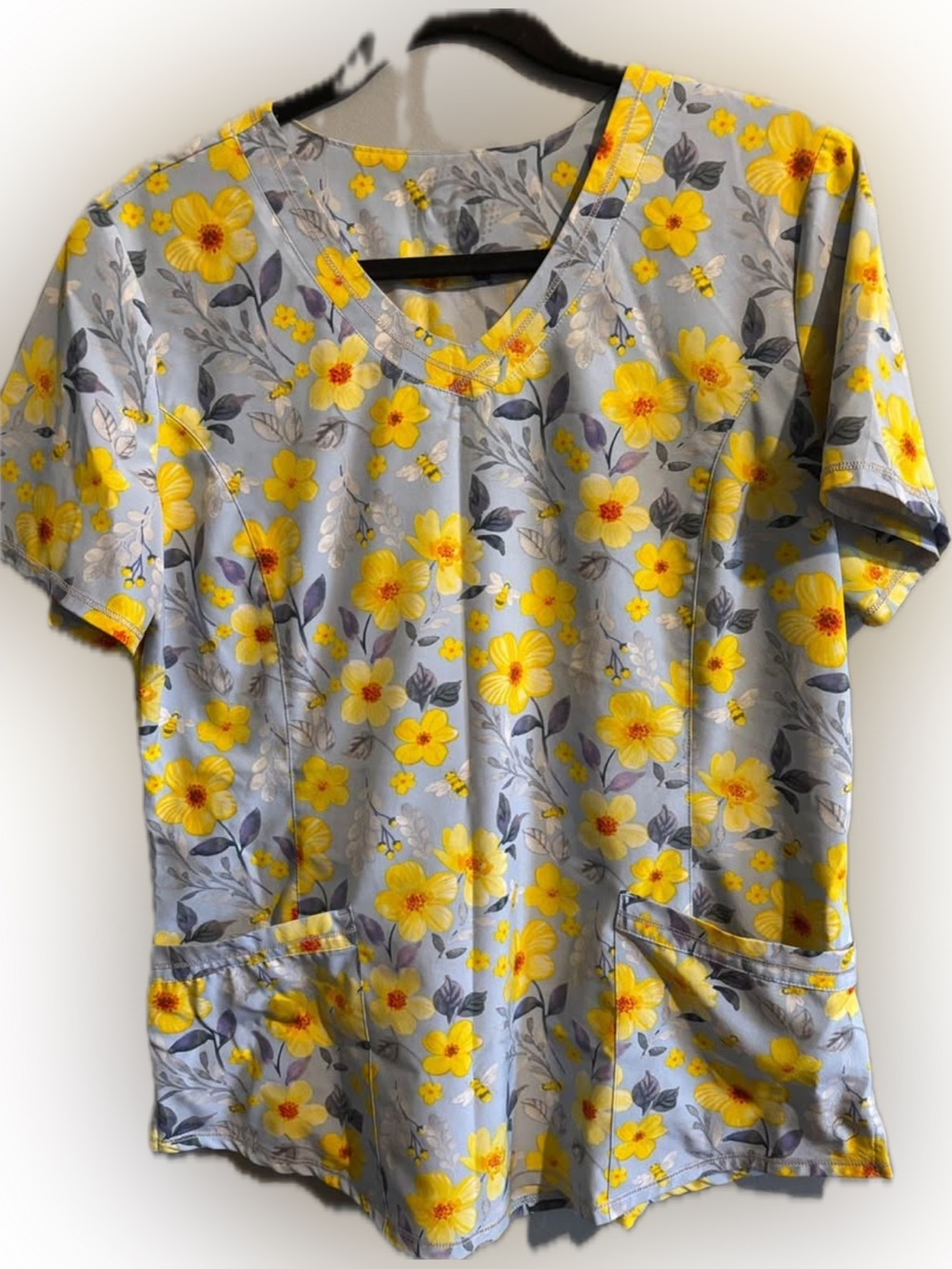 ⭐️ 4 for $25 SALE ⭐️ Health Pro Women’s Short Sleeve V-Neck Scrub Tops